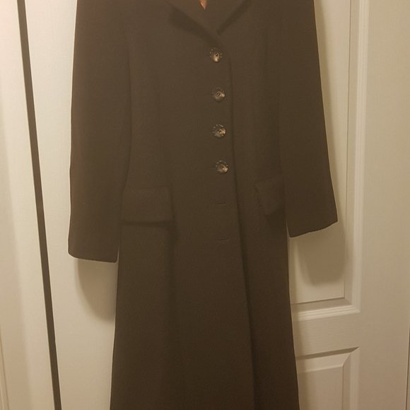 Beautiful Wool + long winter coat. - Picture 2 of 4